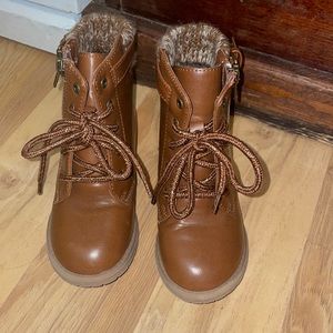 Size 10 brown lace up boots